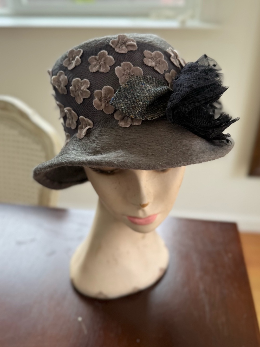 Grevi Gray Floral Appliqué Cloche Hat with Black Net Accent